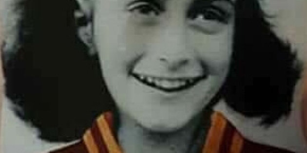 ++ Tifosi laziali, adesivi antisemiti in Curva Sud ++