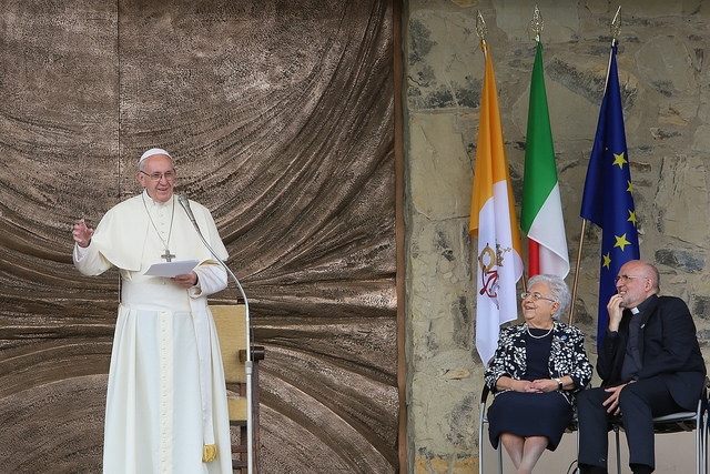 27145589017_c8f87d7a1e_z