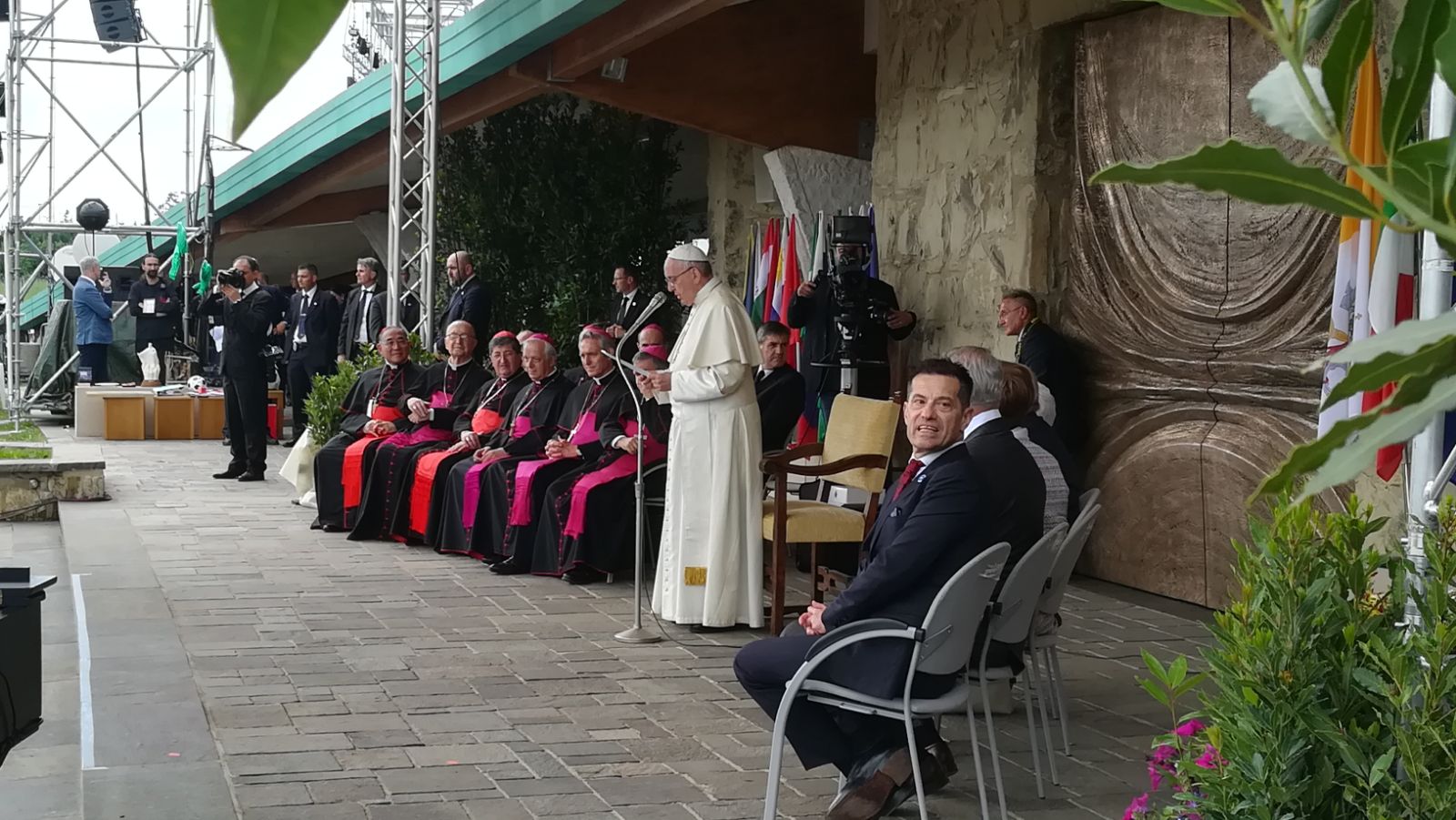 whatsapp-image-2018-05-10-at-10-40-53