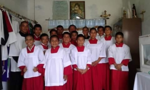 don Carlos Rodriguez e i suoi chierichetti