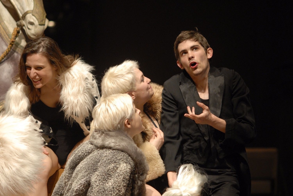 fdf7860c17a76edcec495833400f4716