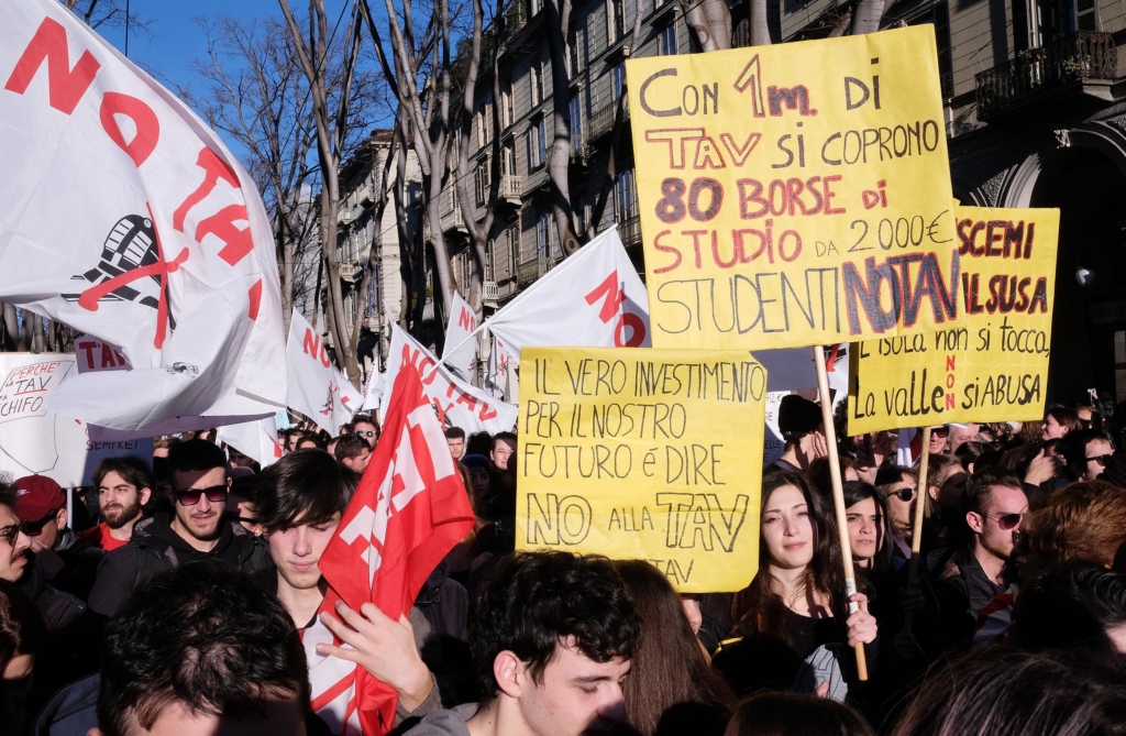 ++ No Tav 'in corteo siamo 70 mila, una marea' ++