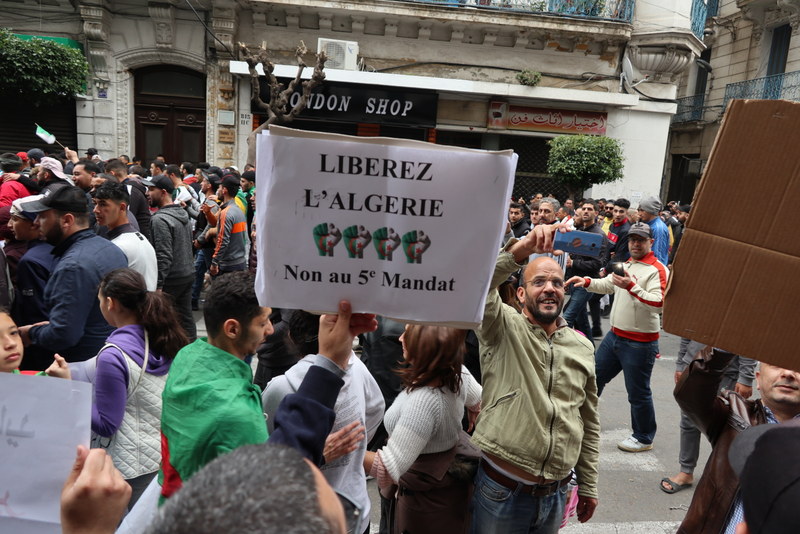 proteste-in-algeria-2