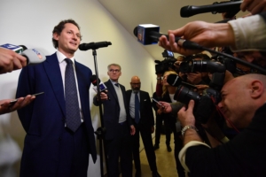 >>>ANSA/ FCA-RENAULT PROMESSI SPOSI, VERSO UNA FUSIONE PARITARIA