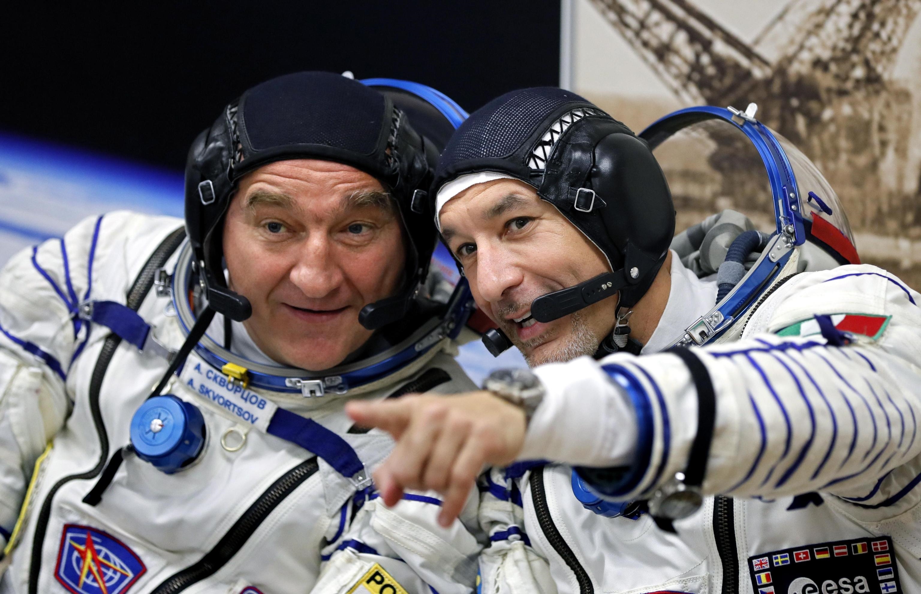 gli-astronauti-alexander-skvortsov-e-luca-parmitano-foto-ansa-epa