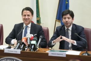 Il ministro della Salute Roberto Speranza e il premier Giuseppe Conte durante la conferenza stampa al ministero della salute, Roma, 14 dicembre 2019. ANSA/ FILIPPO ATTILI -UFFICIO STAMPA PRESIDENZA DELLA REPUBBLICA ++HO - NO SALES EDITORIAL USE ONLY++
