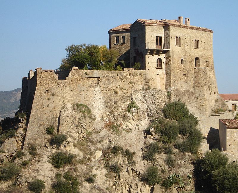 castello-di-valsinni