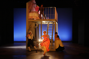 _mg_3827-rosario-giglio_valentina-picello_marta-pizzigallo_giacomo-vigentini_la-scuola-delle-mogli_foto-luca-del-pia