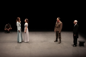 unascenadellospettacolo3_antigone_-fotoduccioburberi_zoom