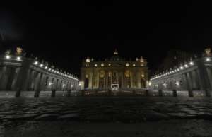 Venerdì Santo, Papa Francesco celebra la Via Crucis da piazza San PietroVenerdì Santo, Papa Francesco celebra la Via Crucis da piazza San Pietro
