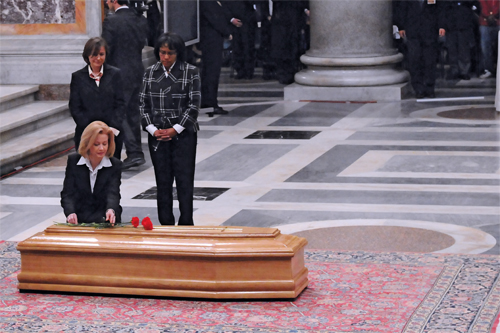 Funerale di Chiara Lubich nella basilica di san Paolo fuori le mura a Roma