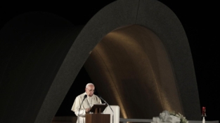 Papa Francesco al vescovo di Hiroshima – e al G7