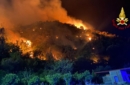 La Sicilia in crisi tra aeroporti bloccati e incendi