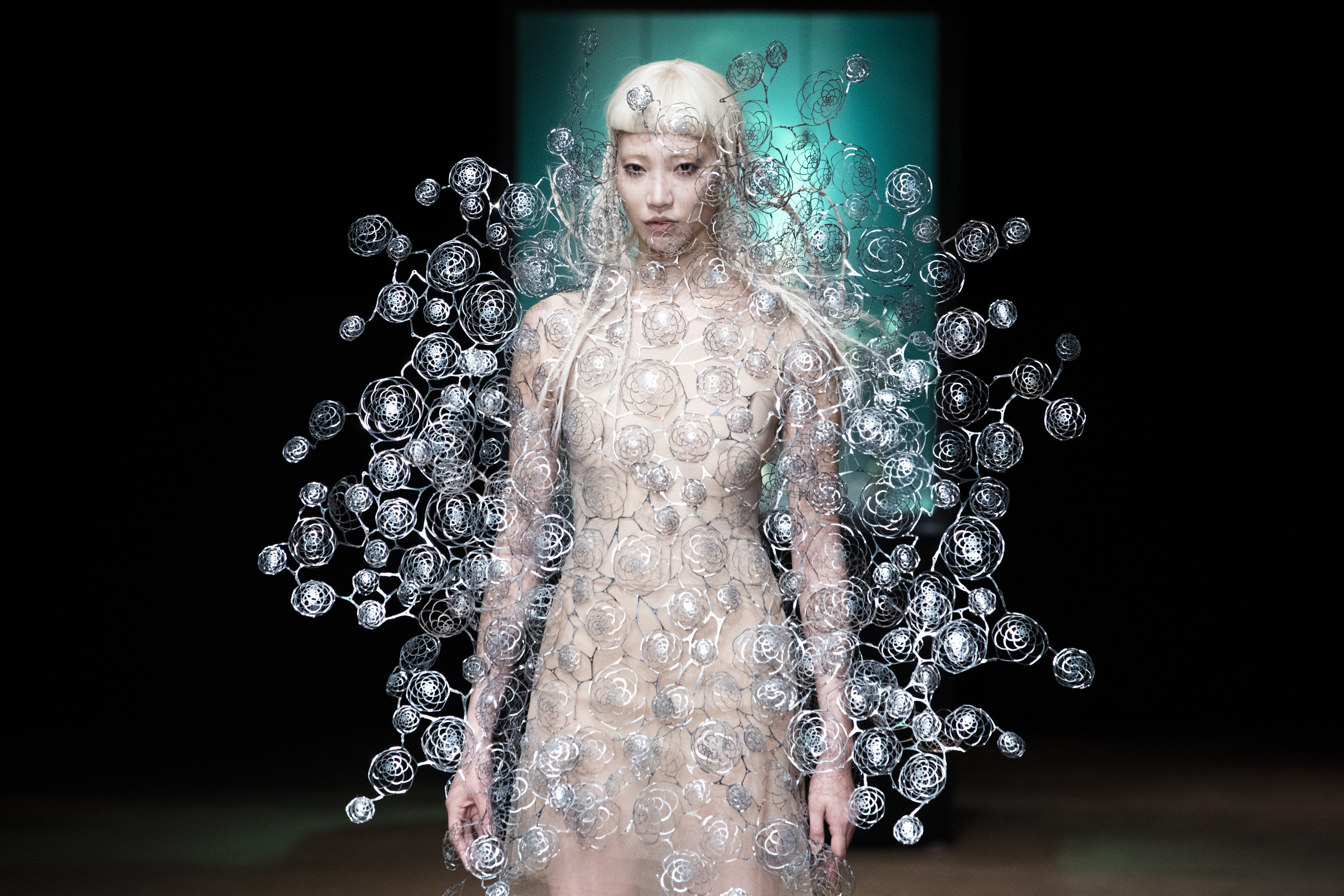 A model wears a creation for Iris Van Herpen's Haute Couture Fall/Winter 2017/2018 fashion collection presented in Paris, Monday, July 3, 2017. (AP Photo/Kamil Zihnioglu)