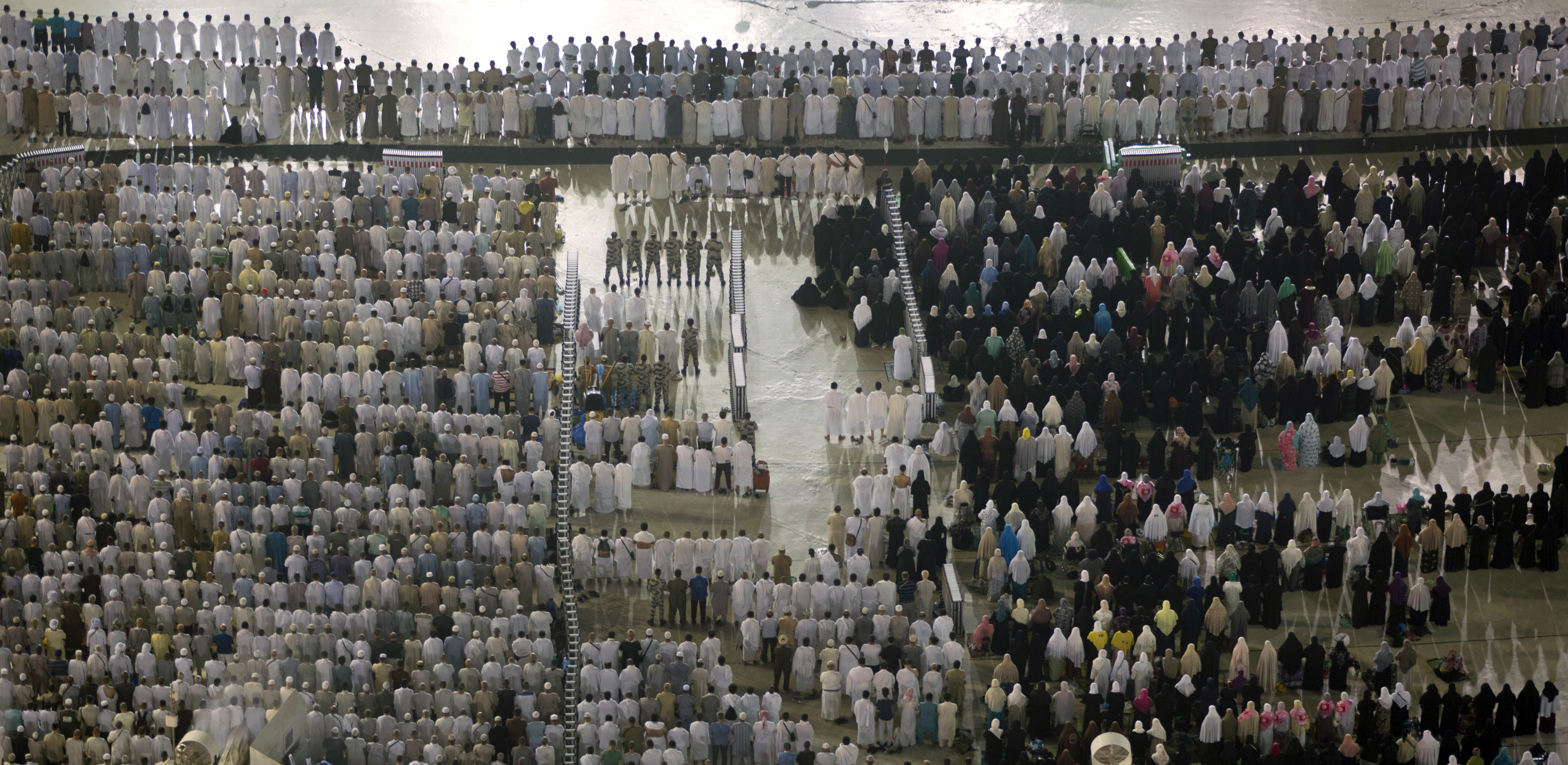 Muslim pilgrims pray at the Grand Mosque, ahead of the annual Hajj pilgrimage in the Muslim holy city of Mecca, Saudi Arabia, Tuesday, Aug. 29, 2017. (AP Photo/Khalil Hamra)