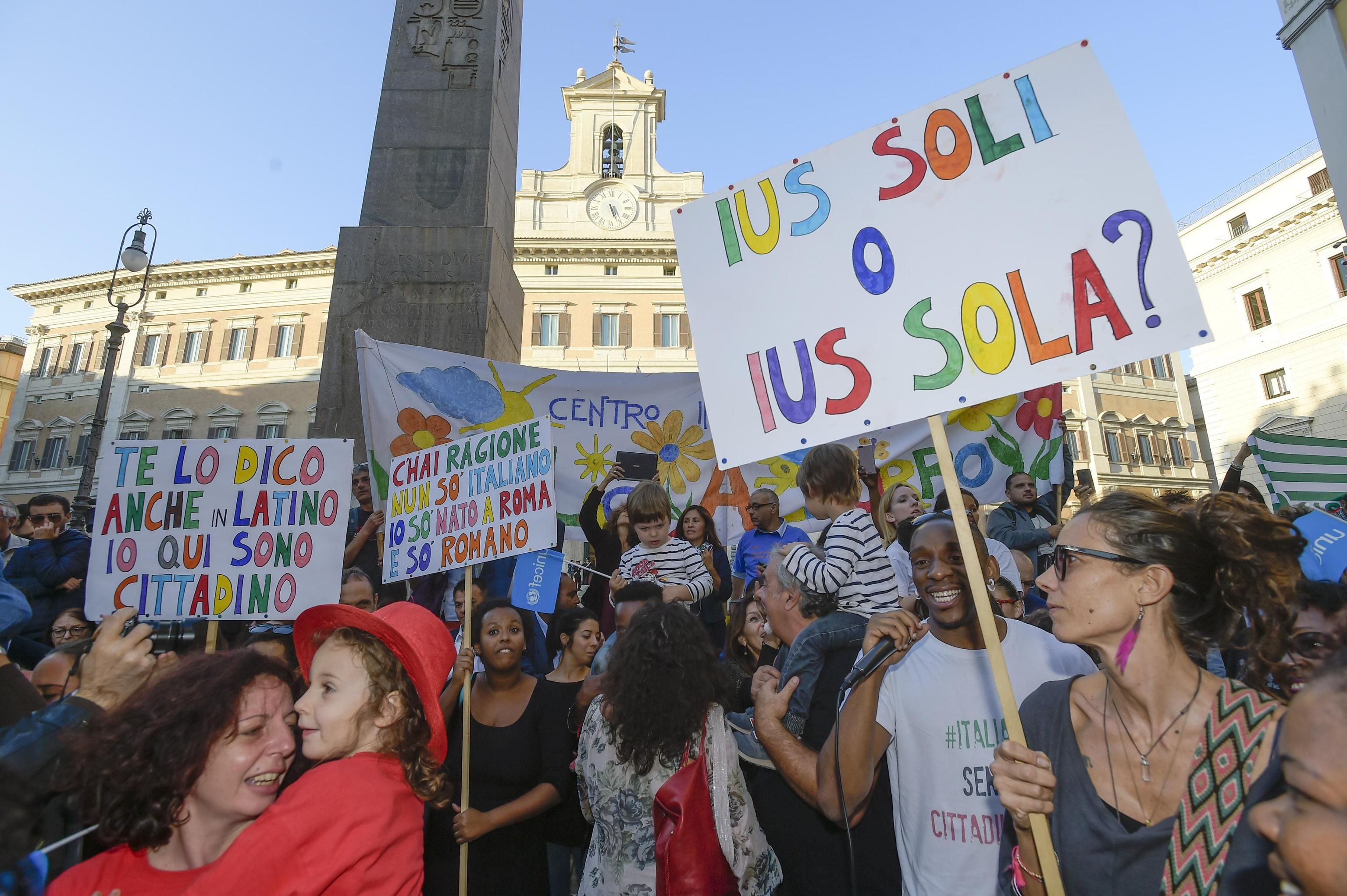 A moment of the demonstration to ask for the 'Ius soli', in Rome, 13 October 2017. Ius Soli (meaning 
