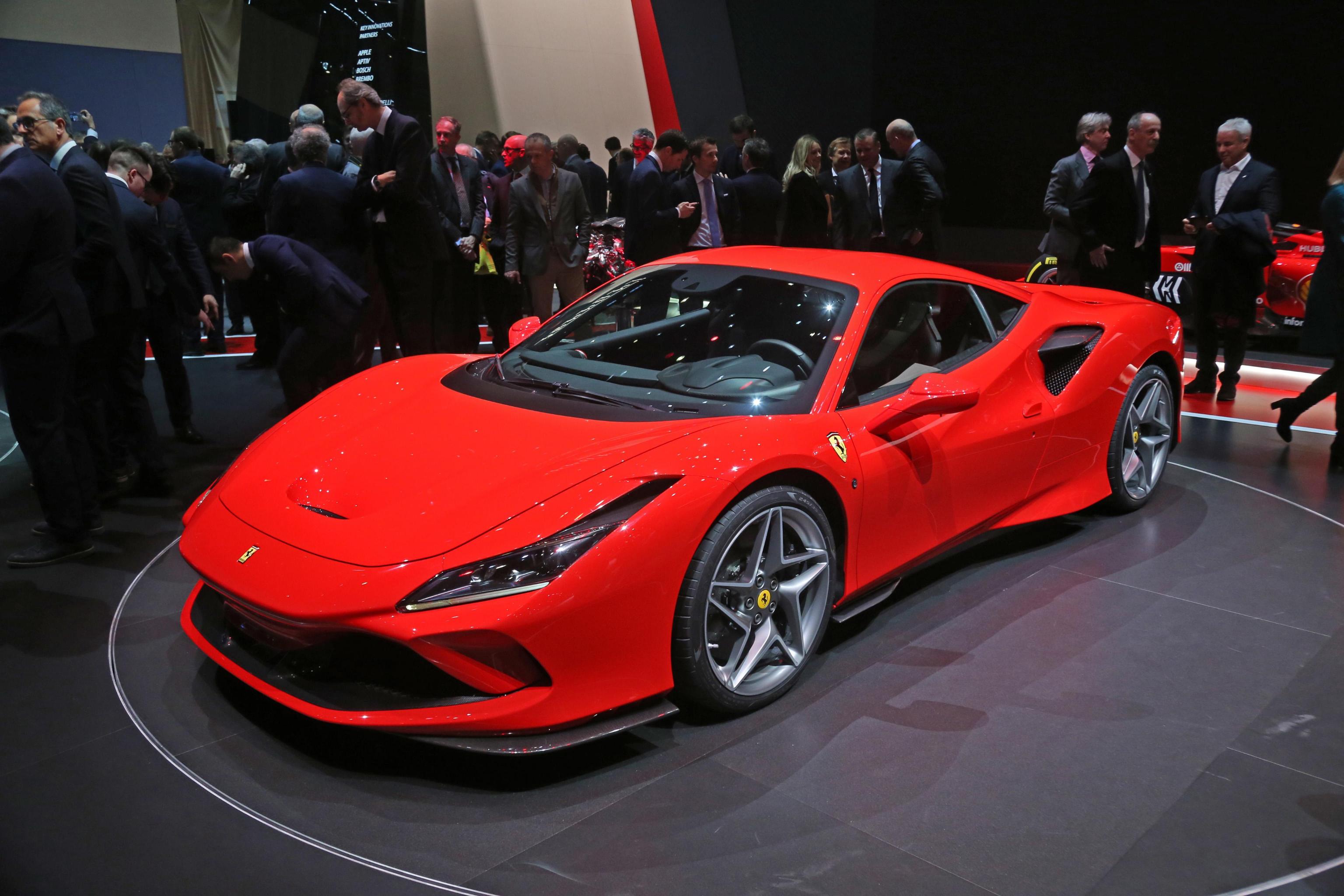 La F8 Tributo, erede della 488 Gtb, presentata al Salone di Ginevra, 5 marzo 2019. ANSA/UFFICIO STAMPA FERRARI +++ ANSA PROVIDES ACCESS TO THIS HANDOUT PHOTO TO BE USED SOLELY TO ILLUSTRATE NEWS REPORTING OR COMMENTARY ON THE FACTS OR EVENTS DEPICTED IN THIS IMAGE; NO ARCHIVING; NO LICENSING +++