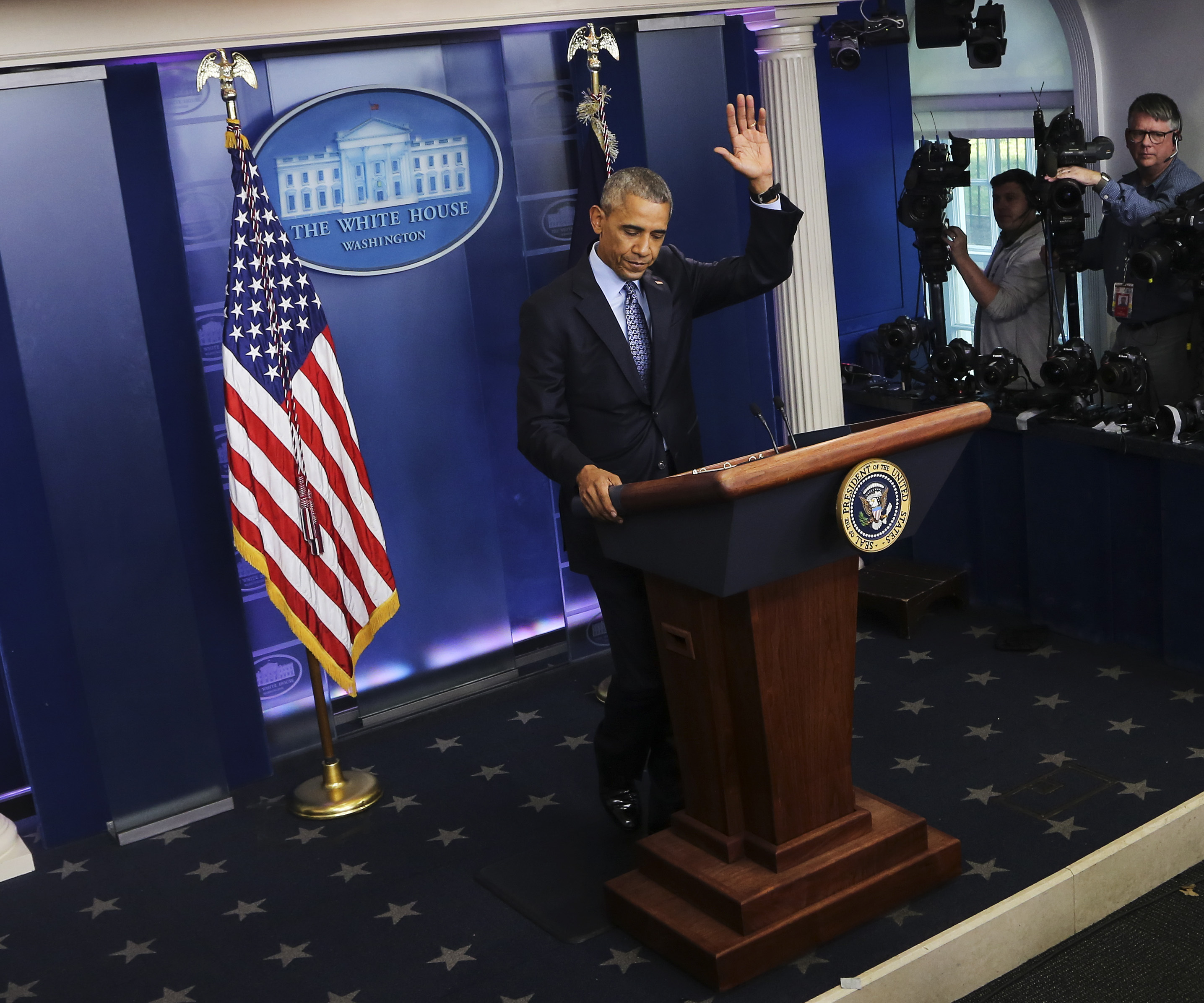 United States President Barack Obama gives his last press conference in the press briefing room of the White House, Washington, DC, January 18, 2017. Credit: Aude Guerrucci / Pool via CNP - NO'WIRE'SERVICE - Photo by: Aude Guerrucci/picture-alliance/dpa/AP Images