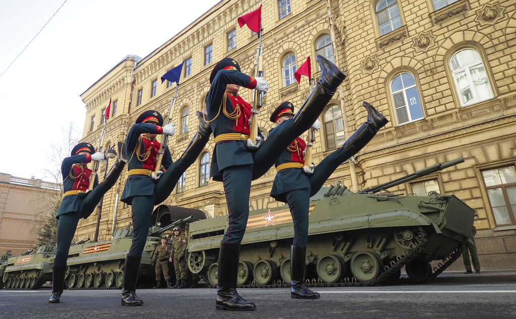 Russia Honour guard soldiers train prior to the Victory Day military parade at Dvortsovaya (Palace) Square in St. Petersburg, Russia, Sunday, May 9, 2021, marking the 76th anniversary of the end of World War II in Europe. (AP Photo/Dmitri Lovetsky)