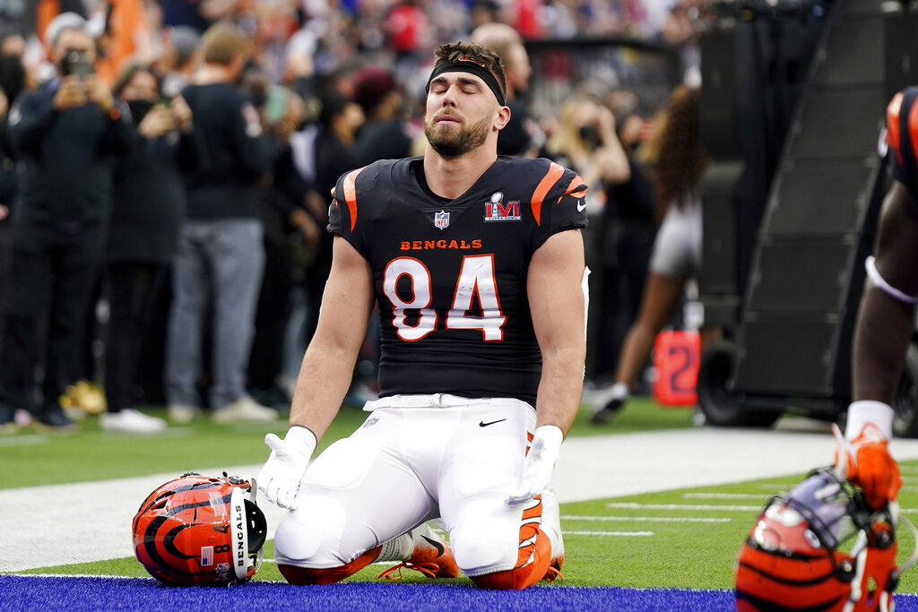 Cincinnati Bengals tight end Mitchell Wilcox (84) takes a moment before the NFL Super Bowl 56 football game against the Los Angeles Rams Sunday, Feb. 13, 2022, in Inglewood, Calif. (AP Photo/Steve Luciano)