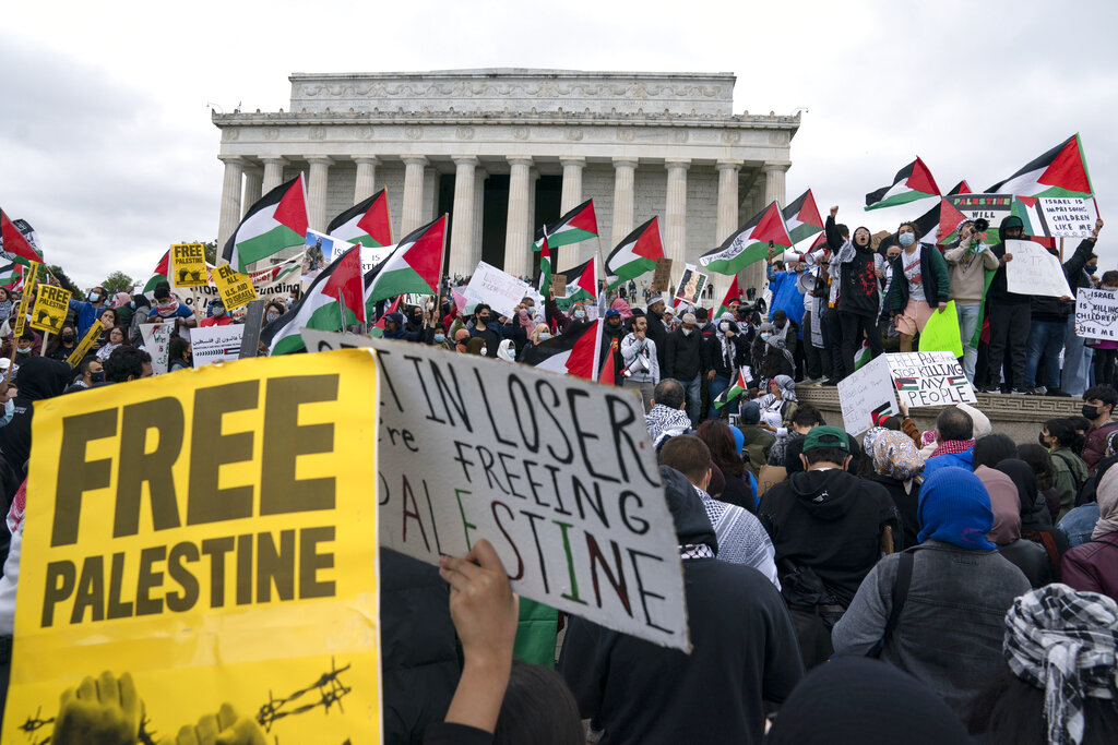 Supporters of the Palestinians rally during the National March for Palestine demonstration at Lincoln Memorial, in Washington, Saturday, May 29. 2021. (AP Photo/Jose Luis Magana)