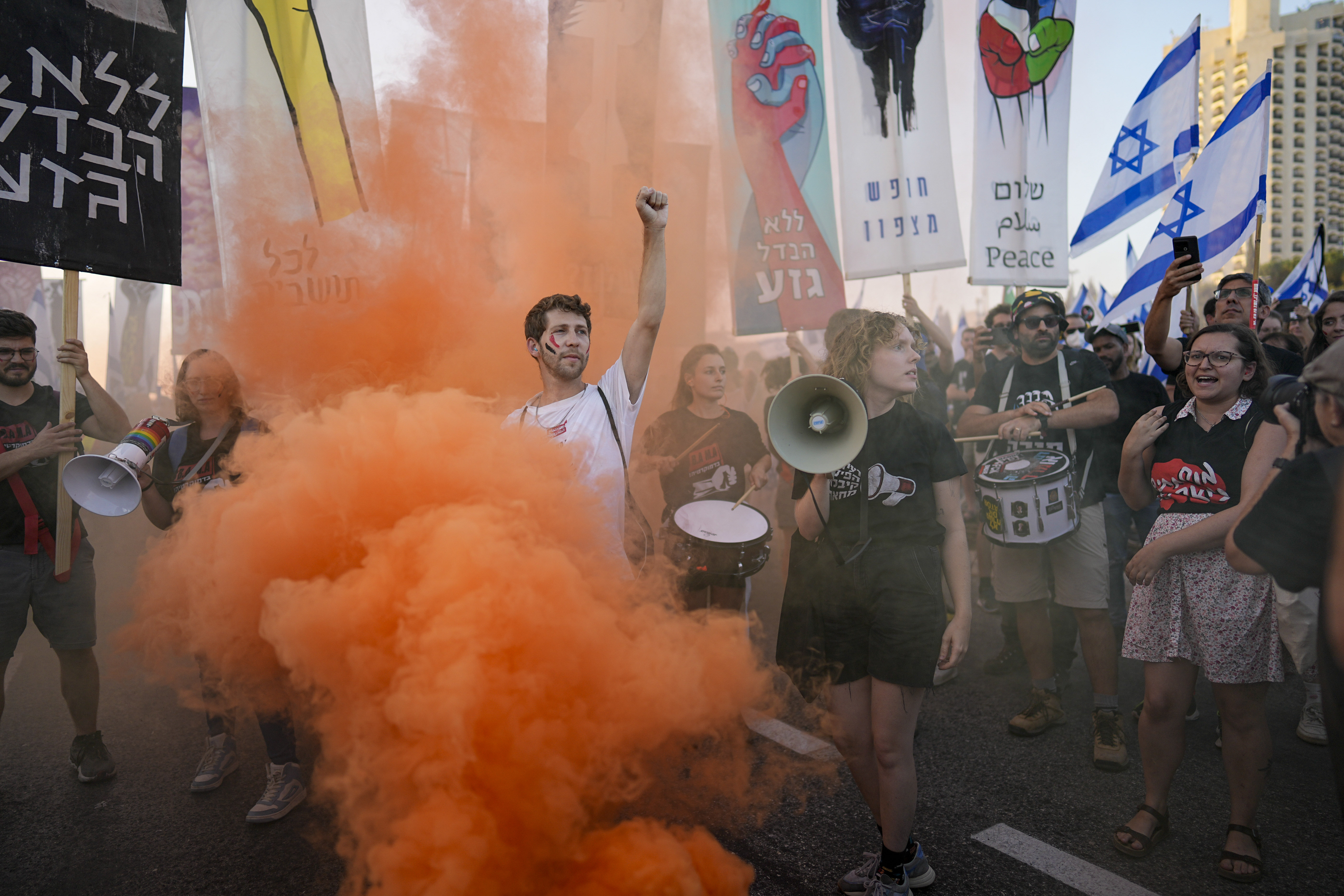 Israelis protest against plans by Prime Minister Benjamin Netanyahu's government to overhaul the judicial system and in support of the Supreme Court in Jerusalem, Monday, Sept. 11, 2023. (AP Photo/Ohad Zwigenberg)