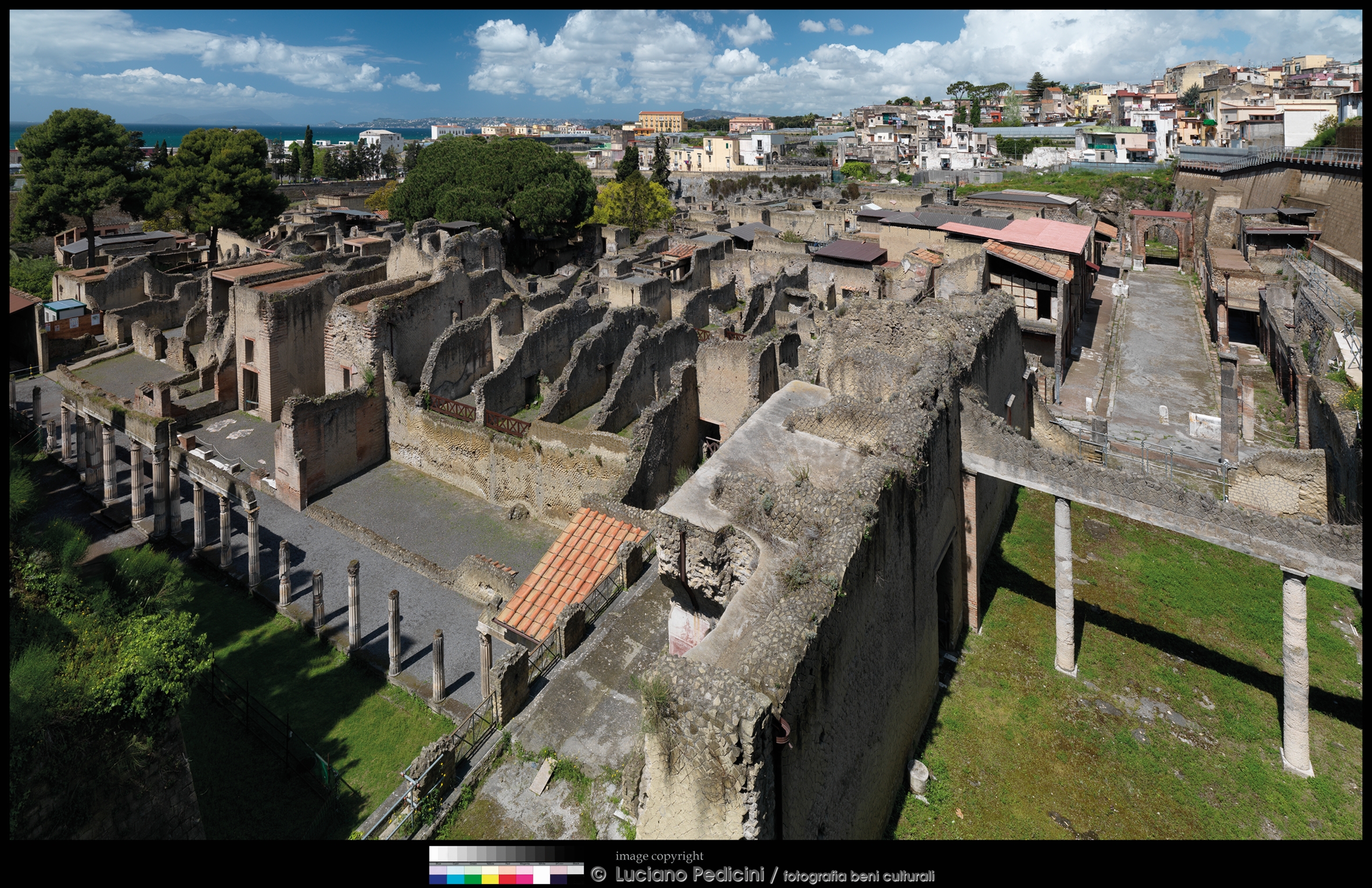 Una prospettiva del Parco Archeologico di Pompei (Foto: Luciano Pedicini. Materiale stampa dal sito della mostra 