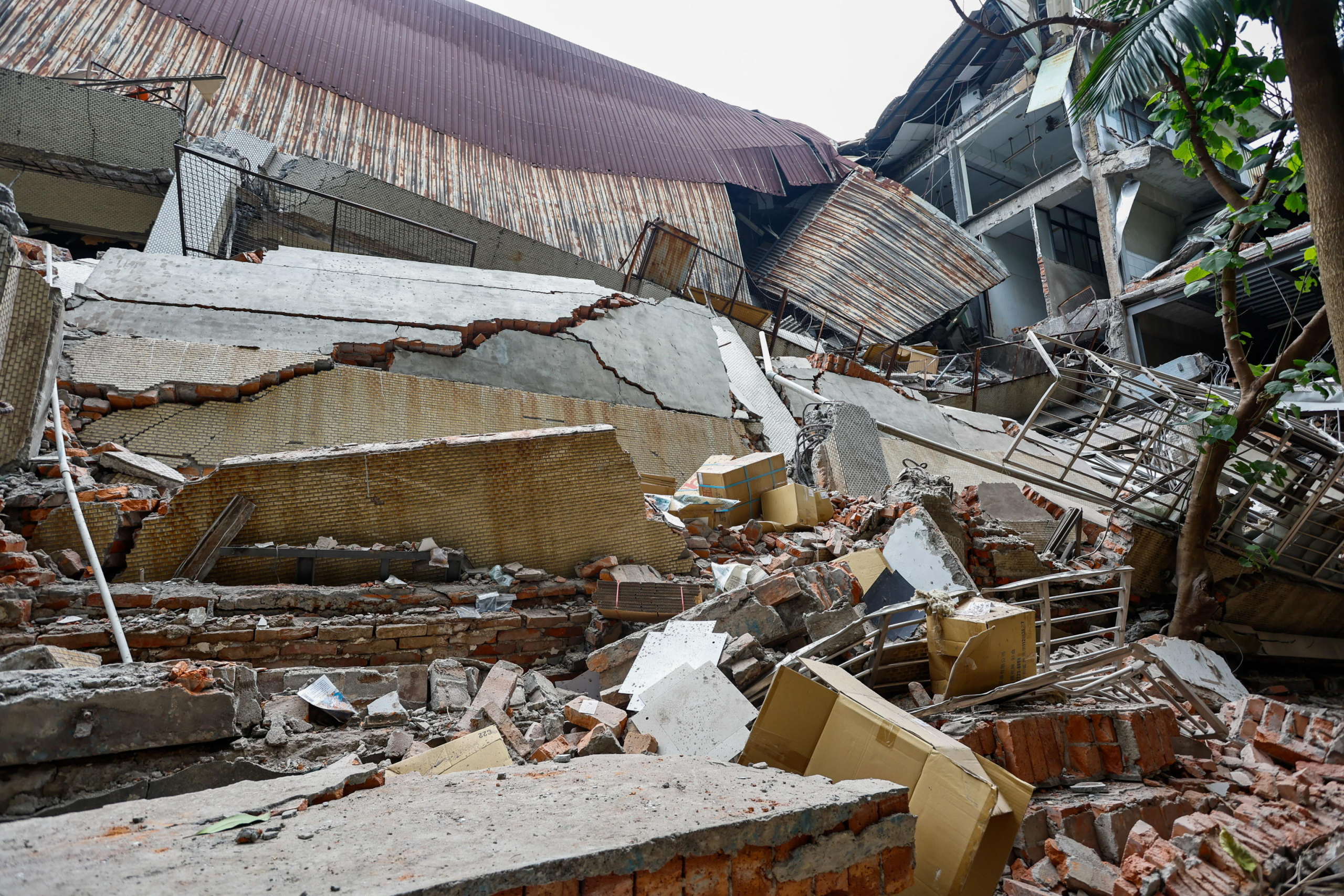 Terremoto a Taiwan. Foto Ansa, EPA/DANIEL CENG.