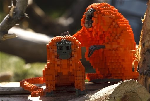 Scimmie fatte con i Lego a Salt Lake City