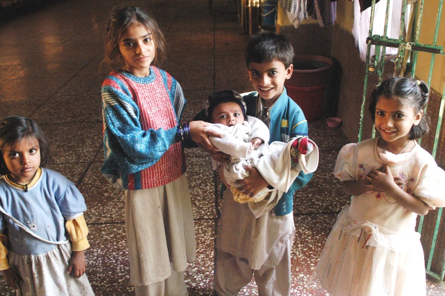 Bambini di Karachi