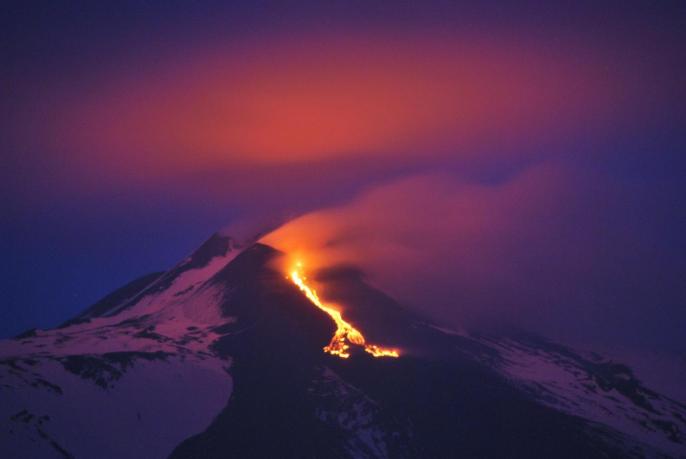 eruzione notturna etna