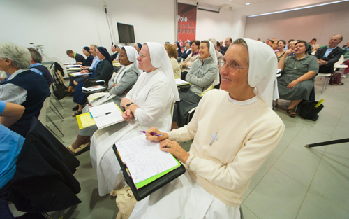 LoppianoLab 2013 incontro dei religiosi sull'economia civile