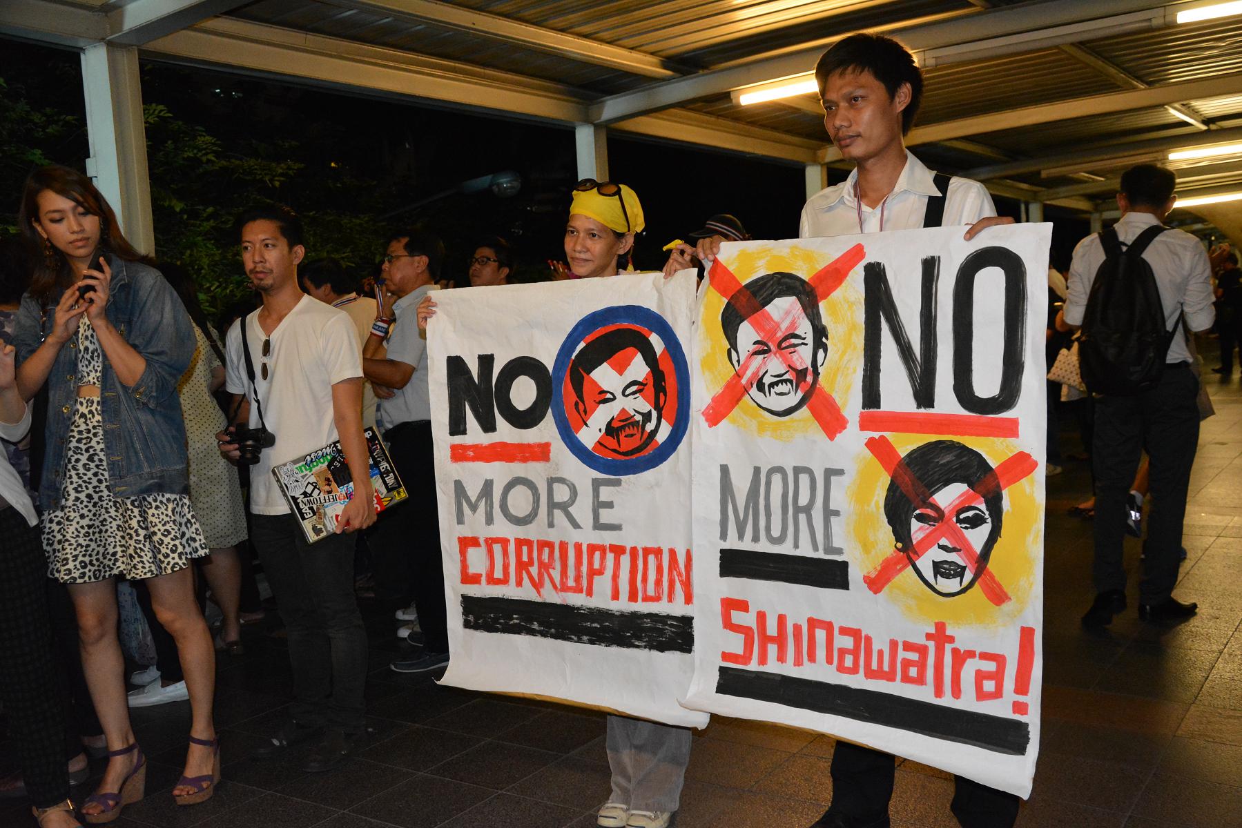 Continuano le proteste a Bangkok
