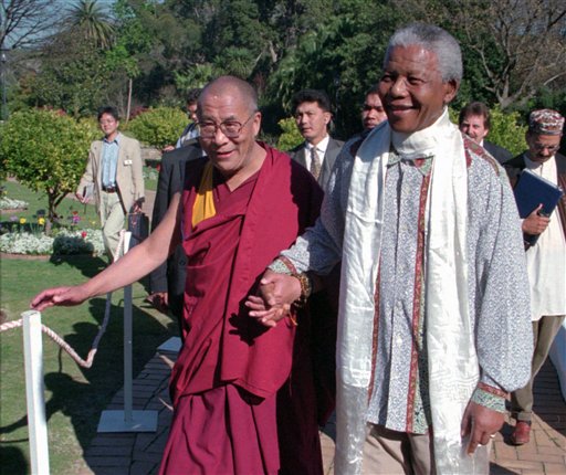 Mandela col Dalai Lama nel 1996