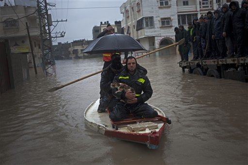 Striscia di Gaza colpita da piogge torrenziali