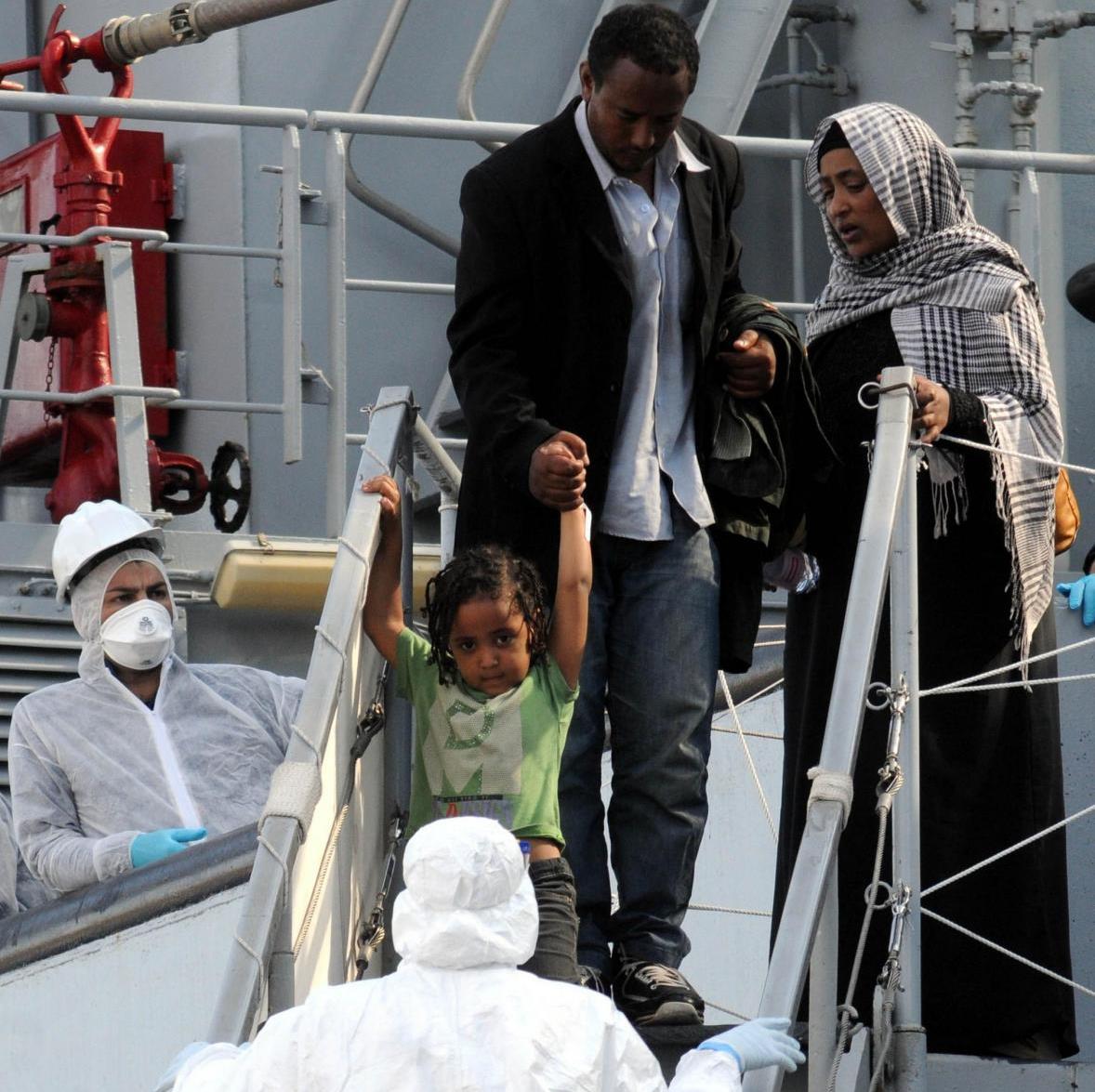 A Palermo continuano gli sbarchi di migranti