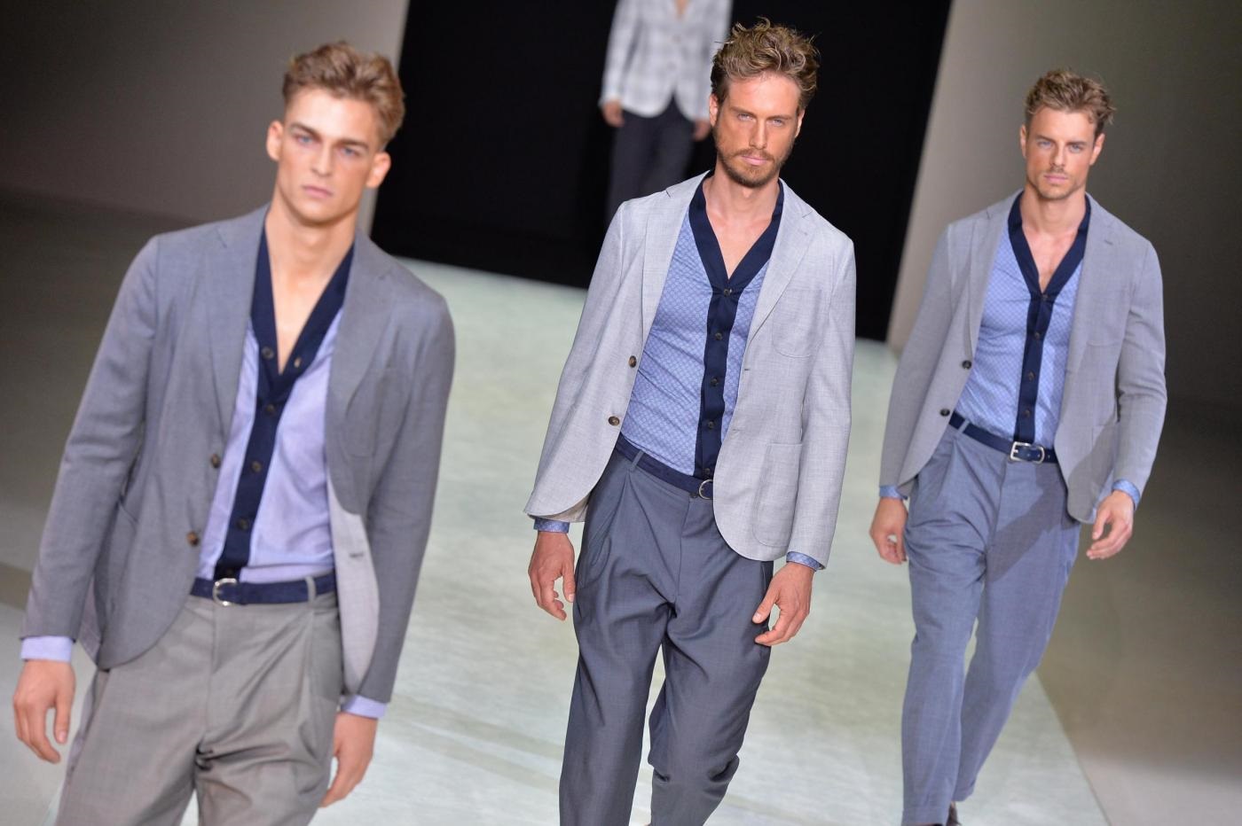 Sfilata Giorgio Armani a Milano Moda Uomo primavera estate 2015