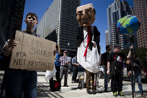 Attivisti della rete in protesta negli Usa