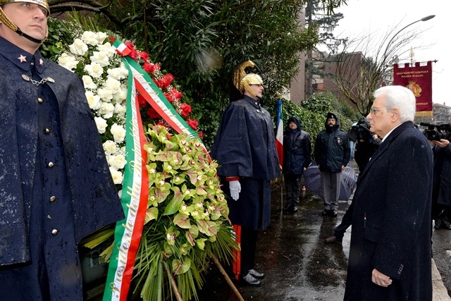 Mattarella depone corona di fiori per Aldo Moro (foto Quirinale)