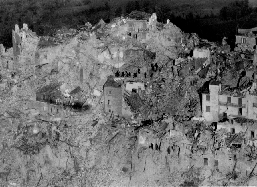 Terremoto in Irpinia del 23 novembre 1980.jpg