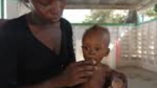 Haiti, i primi aiuti tra le macerie