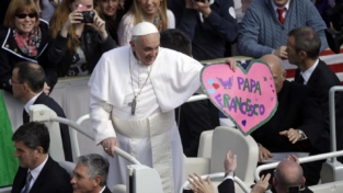 “Uscire”. Papa Francesco apre la Settimana Santa