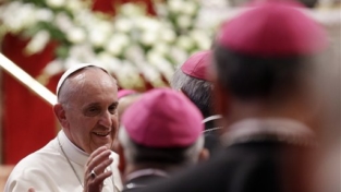 Papa Francesco ai vescovi: ritrovare la freschezza delle origini
