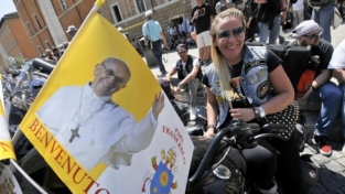 Il sì alla vita di papa Francesco