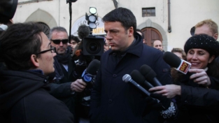 Pd, è Renzi il nuovo segretario. A furor di primarie