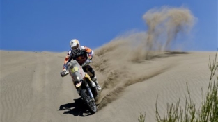 In gara per il Rally Dakar 2014