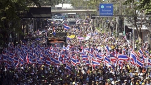 Bangkok bloccata dai dimostranti