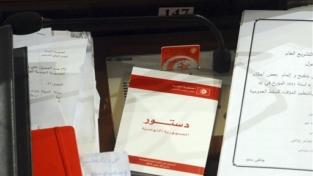 La nuova Costituzione tunisina ha vinto sulle armi