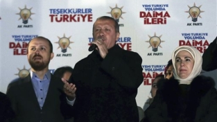 Turchia, le amministrative premiano Erdogan