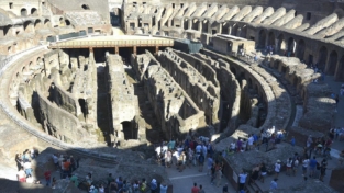 Rifacciamo gli spettacoli al Colosseo?